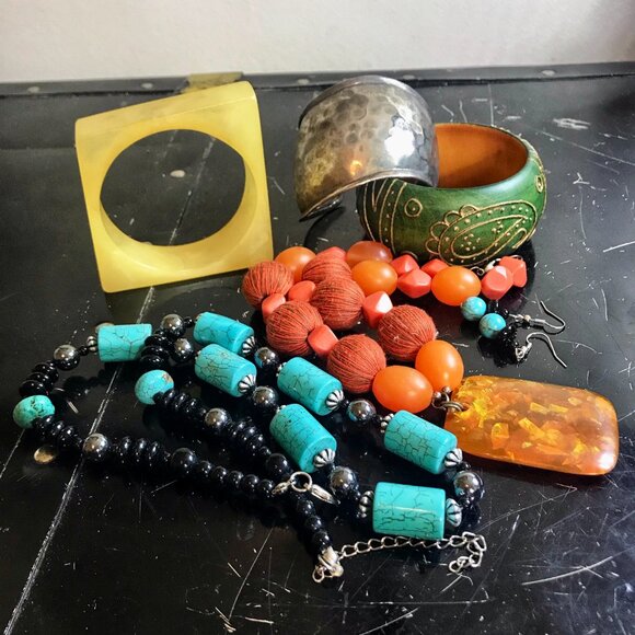 Lot Costume Fashion Jewelry Chunky Bangles Bracelets, Necklaces, Ring, Pendant - Picture 2 of 11